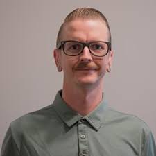 Learn More About Daisy's Leaders, Support and Branch Leaders