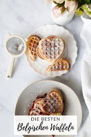 Belgische Waffeln Mit Frischer Hefe Das Ultimative Waffelrezept Rezept In 2020 Waffeln Rezept Waffeln Belgische Waffeln