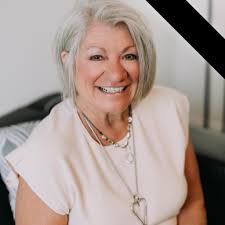 Moving to Melbourne next summer. What area is the nicest or safe area of  Melbourne around 20 min inland from the beach. Also not to far from Eastern  State Florida College. Thanks 🌞