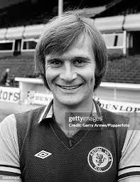 Leighton Phillips's Instagram, Twitter & Facebook