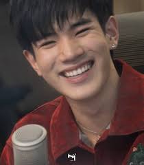 I like clingy. i like double texts. i like random calls. i like paragraphs 