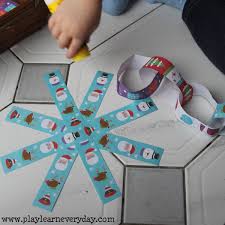 Simple paper crafts for kids & family. Snowflake Paper Chains Play And Learn Every Day