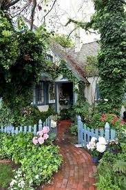50 Frisch Cottage Garten Ideen Fur Den Vorgarten Und Hinterhof Inspiration Garden Exterior Design The Fa In 2020 Cottage Garden Backyard Backyard Inspiration