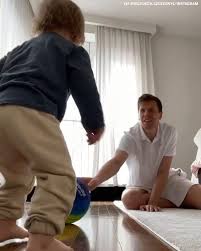 Wojciech szczesny aka clark kent. Espn Fc Szczesny S Plays With His Son Facebook