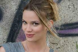 But what do we really know about the rich scion that made the leader lose her mind? Chi E Fiammetta Cicogna Vita Privata Della Conduttrice Tv Popcorn Tv
