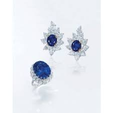 A Pair Of Sapphire And Diamond Earrings By Harry Winston Price Realised Hkd 1 480 000 Estimate Hkd 800 Sapphire And Diamond Earrings Sapphire Indigo Jewelry