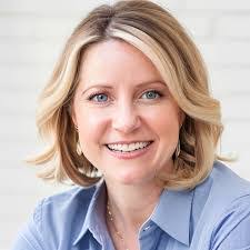 Holly Daniels's Instagram, Twitter & Facebook