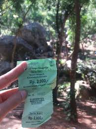 Maribaya resort terkenal dengan wisata air terjun dan pemandian air panasnya. Rumah Hobbit Jogja Bagaikan Di Negeri Dongeng Wisata Hits Tempat Asik
