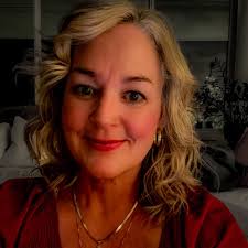 Anyone else keep getting kicked out of BII with Nicole? I was in the group  and got kicked out and now my request keeps getting denied