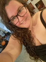 Can someone edit my photos?