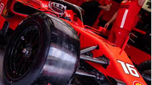 Gleich zwei fahrer schlagen in die. Formel 1 Pirelli Testet Mit Ferrari Und Alpine Neue Reifen Fur 2022
