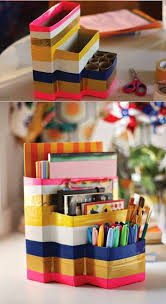 Gunakan kardus bekas tersebut menjadi barang yang bermanfaat, seperti rak buku ini. Rak Buku Cara Membuat Kerajinan Dari Kardus Yang Mudah Dan Simple Siswapelajar Com