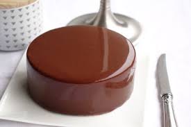 Glacage Miroir Au Chocolat Empreinte Sucree Glacage Miroir Chocolat Miroir Chocolat Recette Glacage Chocolat
