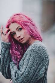 This especially applies for a diy look—in case the dye bleeds, you want to make sure the colors don't mix into something that resembles pea soup. Pretty Girl Pretty Hair Image 3707741 On Favim Com