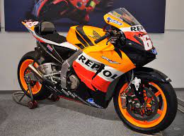 Pin On Motogallerie 10 Race Bikes