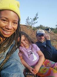 Eve Roper's Instagram, Twitter & Facebook