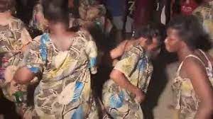 Wacheza kigodoro uchi wa mnyama uswahilini. Mxtube Net Uswazi Baikoko Mp4 3gp Video Mp3 Download Unlimited Videos Download