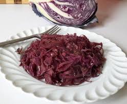 Chou Rouge Lardons Et Pommes Recette En 2020 Recettes De Cuisine Recette Chou Rouge Chou Rouge