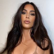 2 by sharing a collection of sizzling. Kim Kardashian Instagram Rich List 2021 Hopper Hq