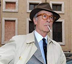 Fin da giovanissimo, all'età di 19 anni, comincia a lavorare nel giornale di bergamo e nel '92 viene assunto. Vittorio Feltri Eta Altezza Moglie Figlie Gemelle Figlio Giornalista Tuttivip