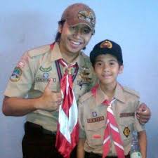 Warga kecamatan gempolitu tega menyetubuhi seorang gadis yang tidak lain tetangganya. Alifianisa On Twitter Ganteng Banget Dah Pake Baju Pramuka Reskymaulana Iqbaal W Scout Http T Co Shwqxvbtdt