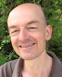 D2O as an Imperfect Replacement for H2O: Problem or Opportunity for Protein  Research?