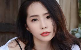 Quỳnh Nga đáp trả tin 'gái ngành', chuẩn bị đón Tết độc thân