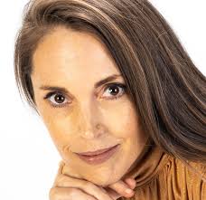 Sara Stover's Instagram, Twitter & Facebook