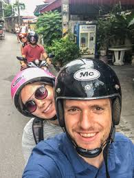 How to visit the Bua Tong Sticky Waterfall in Chiang Mai