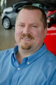 In Basket: Automotive service changes, real estate moves