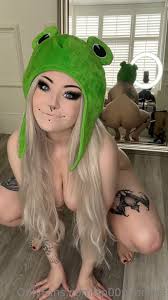 galleries & more at Babepedia