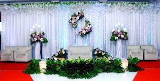 Dengan paket nikah murah yang kami sediakan, pesta pernikahanmu akan berlangsung meriah. Paket Pernikahan Di Rumah Premium Paket Pernikahan Catering Dekorasi Pelaminan Rias Pengantin Luwes