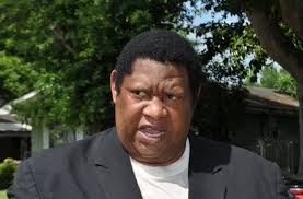 Lawmaker wants federal investigation into Obama gun show signs