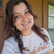 Tattoo artists for 5-6" color tattoos