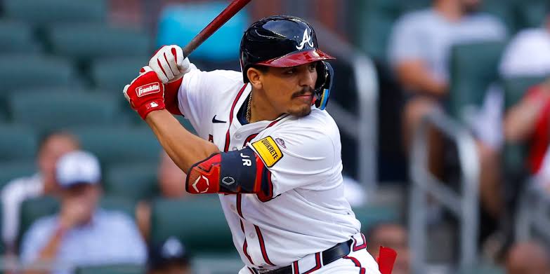 Nacho Alvarez Jr. makes MLB debut in Braves' loss to Reds