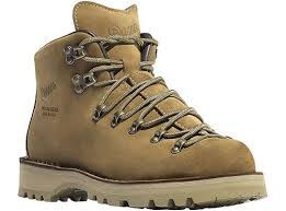 Jjjjound X Danner Mountain Light Images Release Info Mens Boots Fashion Danner Boots Danner Boots Men