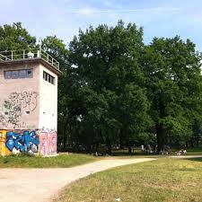 0%0% found this document useful, mark this document as useful. Photos At Schlesischer Busch Alt Treptow 7 Tips