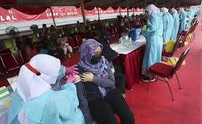 On 13 january 2021, the program commenced when president joko widodo was vaccinated at the presidential palace. The Latest Indonesia City Holds Mass Vaccination Program