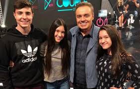 Cuida da tua vida e do que fazes com ela que eu e o. Filhos De Gugu Liberato Fazem Homenagem Ao Apresentador No Dia Dos Pais