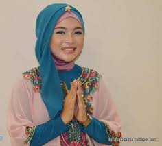 Lirik Lagu Cintai Aku Karna Allah - Novi Ayla
