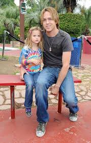 Dannielynn birkhead is so beautiful she is a spitting image of anna nicole. Dannielynn Birkhead Photos Britax And Baby Buggy Host Pre Father S Day Mini Golf Open To Celebrate The Summe Anna Nicole Smith Anna Nicole Dannielynn Birkhead
