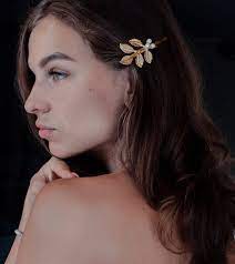 Pixie hairstyle bobby pin updo. 13 Best Bobby Pins For Thick Hair In 2021
