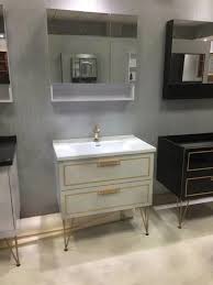 White Color Bathroom Vanity With Legs With Medicine Cabinet Banyo