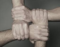 Bagi saya, silaturahim dan silaturahmi, hakikatnya mengandung makna yang sama tapi penggunaannya dalam kalimat. Salah Kaprah Makna Silaturahmi Silaturahim Muslimafiyah