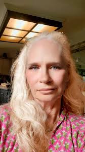 Lisa Stuart Allen (@lisastuartallen)