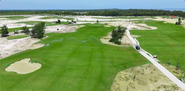 Ảnh] Chiêm ngưỡng Sân golf Golden Sands Golf Resort - Tuyệt tác miền di sản cố đô Huế