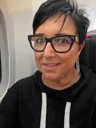 Traveling to Pampered Chef conference for the week! First flight ✈️ was  late getting to DFW. Then Skylink trained stopped and we had to wait to get  it back up & going.