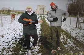 Mcfly et carlito} je me souviens de ce monde où les seules barrières étaient celles dans les champs de vaches (ou de brebis) si l'on veut retrouver ces sensations d'hier, il faut appliquer les gestes barrières yeah {deuxième couplet : Comment Emmanuel Macron A Reussi A Transformer Les Youtubeurs Mcfly Et Carlito En Agents De Prevention Sanitaire Paris 75000