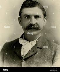 Nellie Lyon's Instagram, Twitter & Facebook