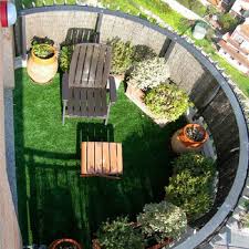 Using two different flooring choices helps the give the garden a sense of purpose, a clear indication of a different zones. Balcony Flooring Ideas